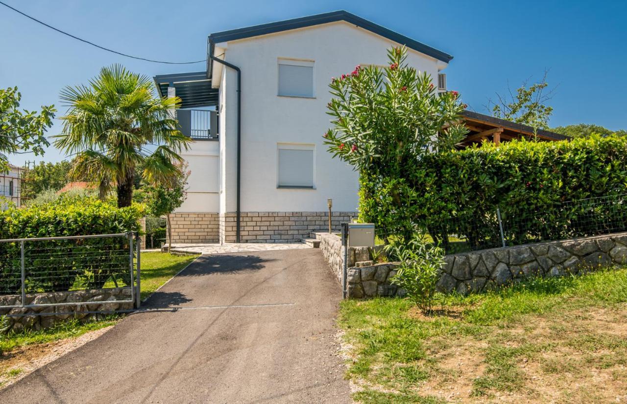 Apartment Dragica Čižići Exteriör bild